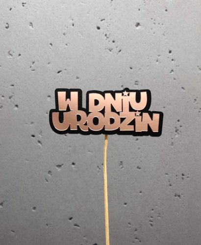 W DNIU URODZIN CZARNO- RÓŻOWE.jpeg